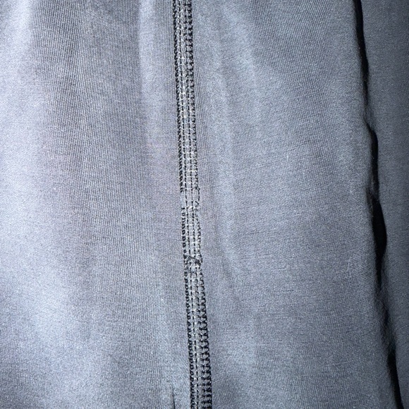 Softstream Perfectly Oversized
Cropped Crew + Softstreme High-Rise Short 4" - Picture 11 of 11